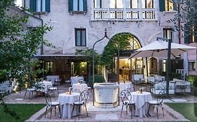 Hotel Nani Mocenigo Palace